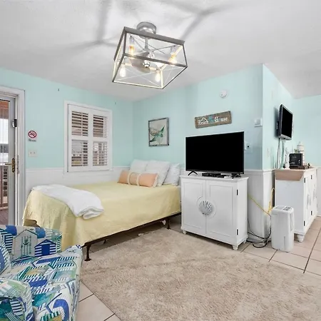 Cherry Grove Efficiency Just Steps From The Beach Myrtle Beach Exterior photo
